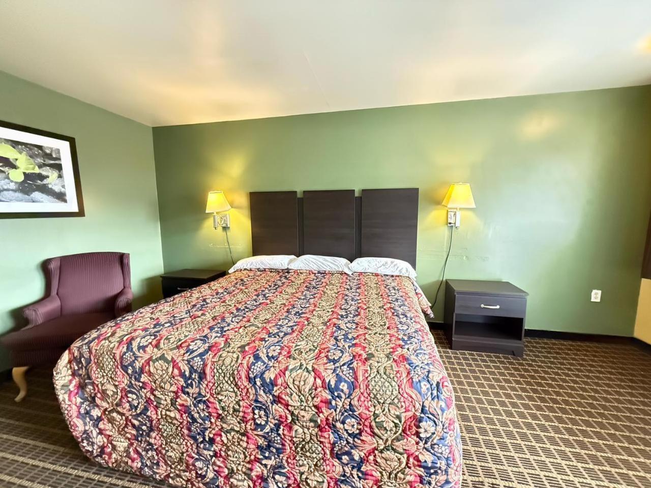 Relax Inn Hampton Bagian luar foto